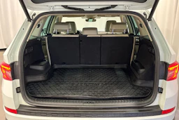 valkoinen Skoda Kodiaq 2017 kuva 18.