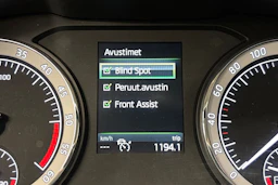 valkoinen Skoda Kodiaq 2017 kuva 30.