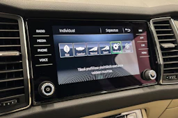 valkoinen Skoda Kodiaq 2017 kuva 34.