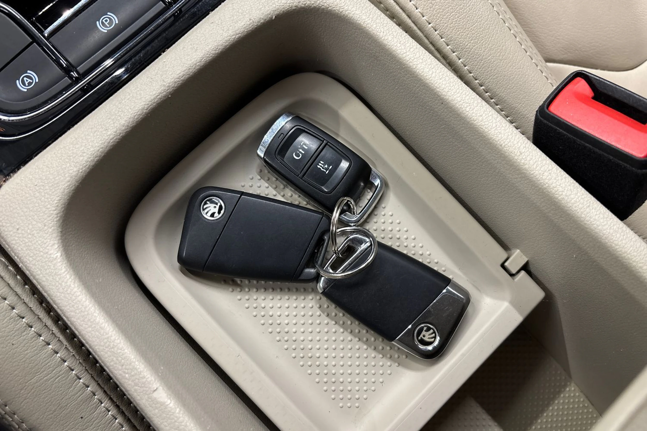 valkoinen Skoda Kodiaq 2017 kuva 36.