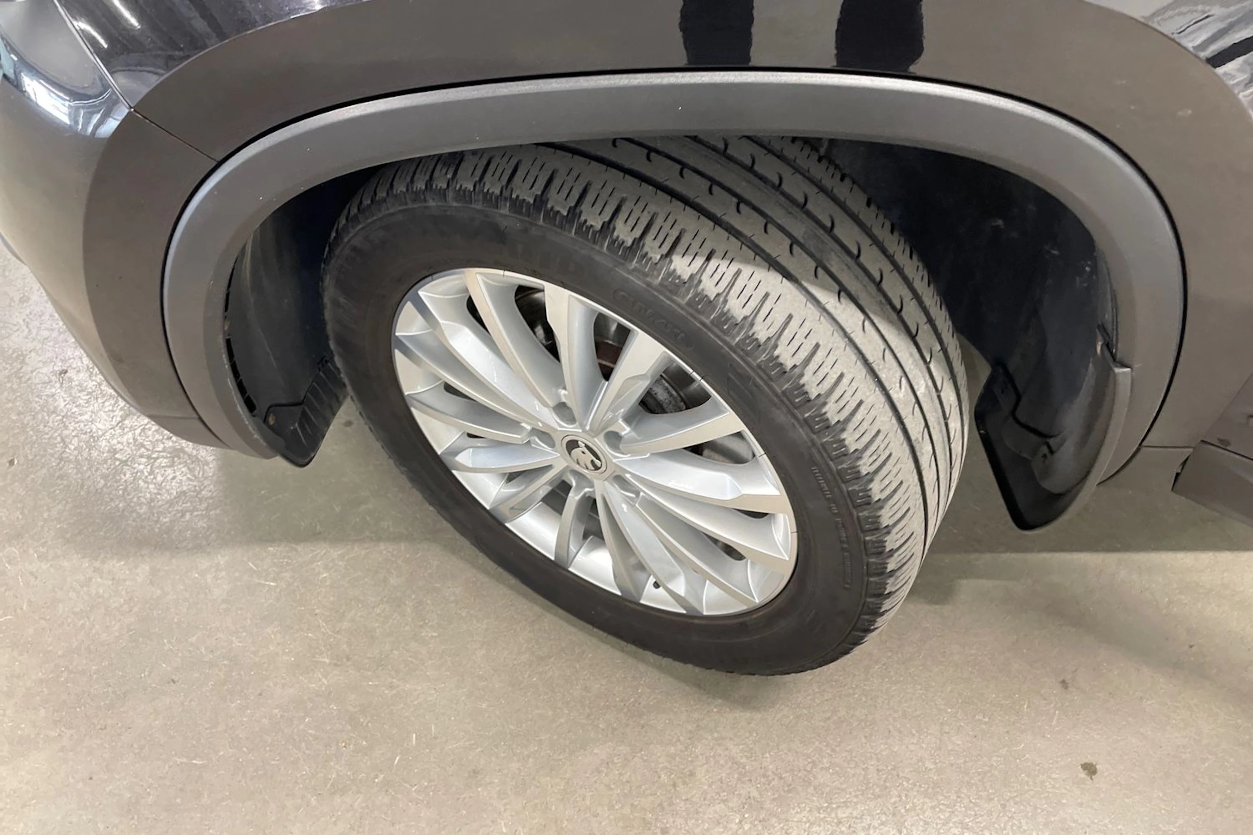 musta Skoda Kodiaq 2017 kuva 13.