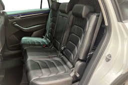 valkoinen Skoda Kodiaq 2017 kuva 8.
