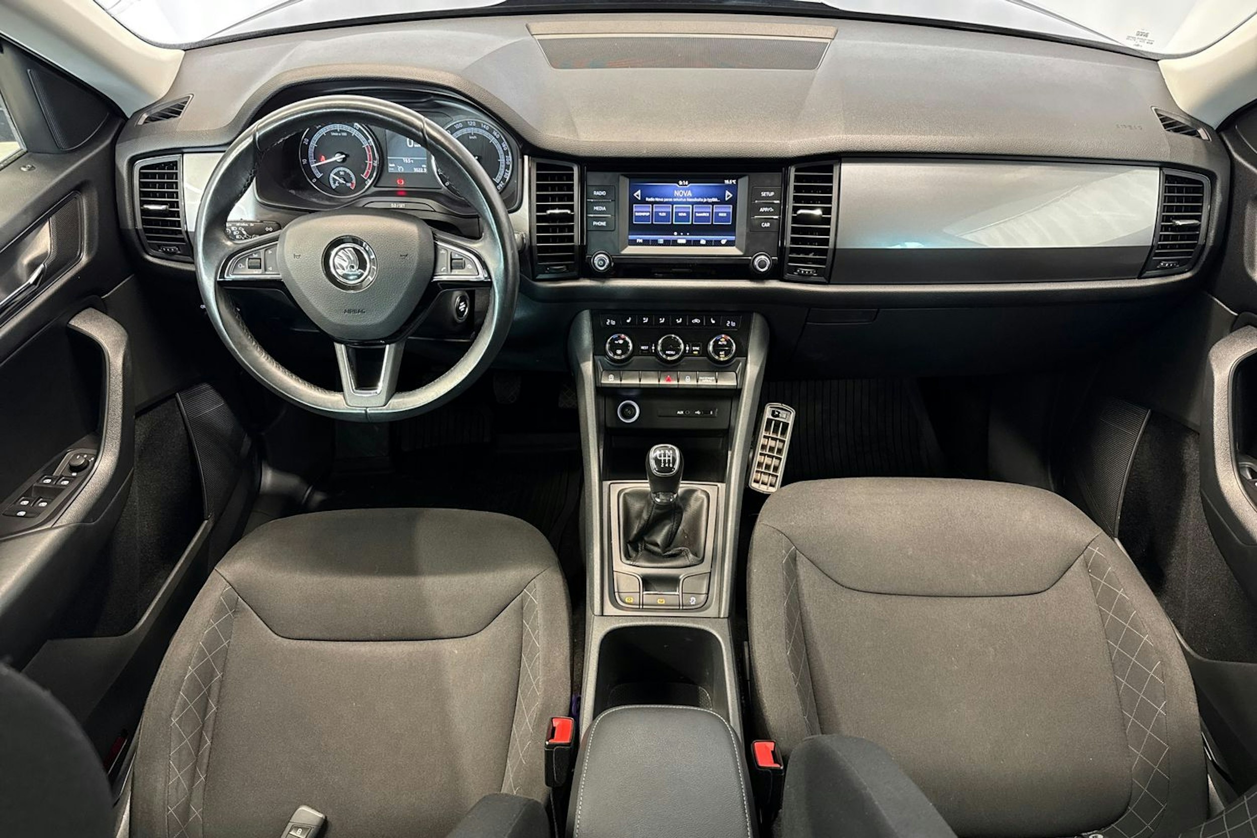 musta Skoda Kodiaq 2017 kuva 14.