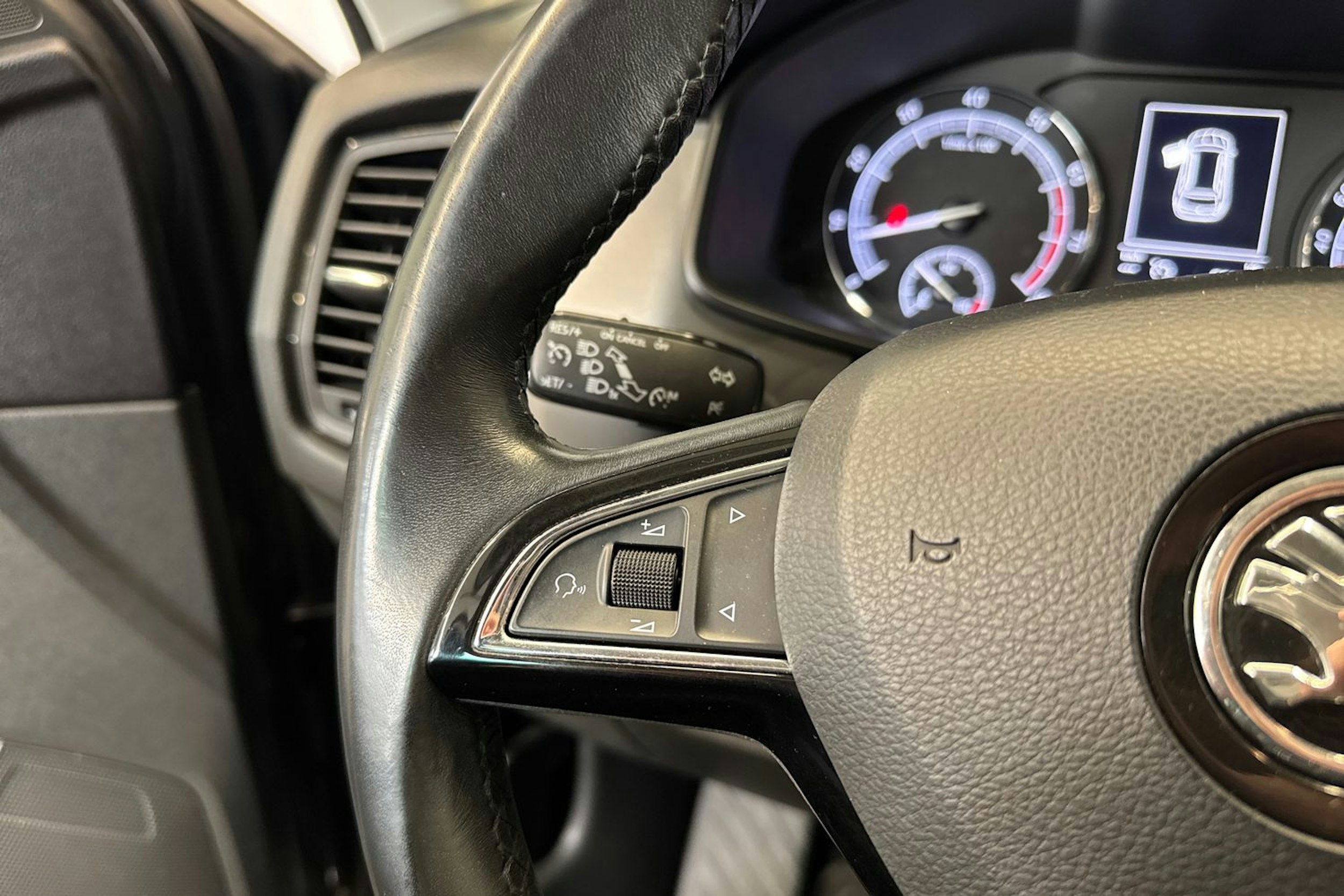 musta Skoda Kodiaq 2017 kuva 16.