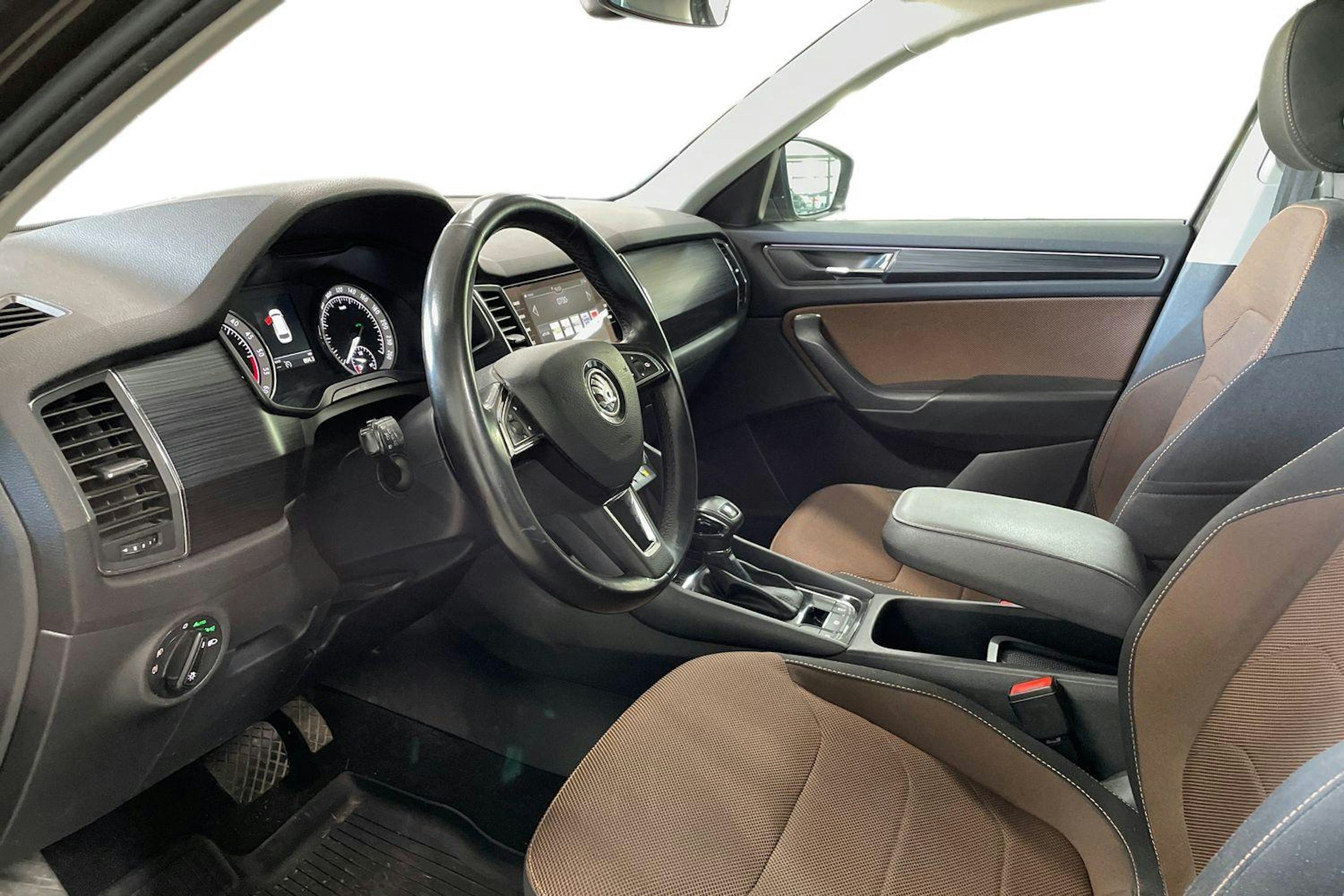 ruskea (beige) Skoda Kodiaq 2018 kuva 7.