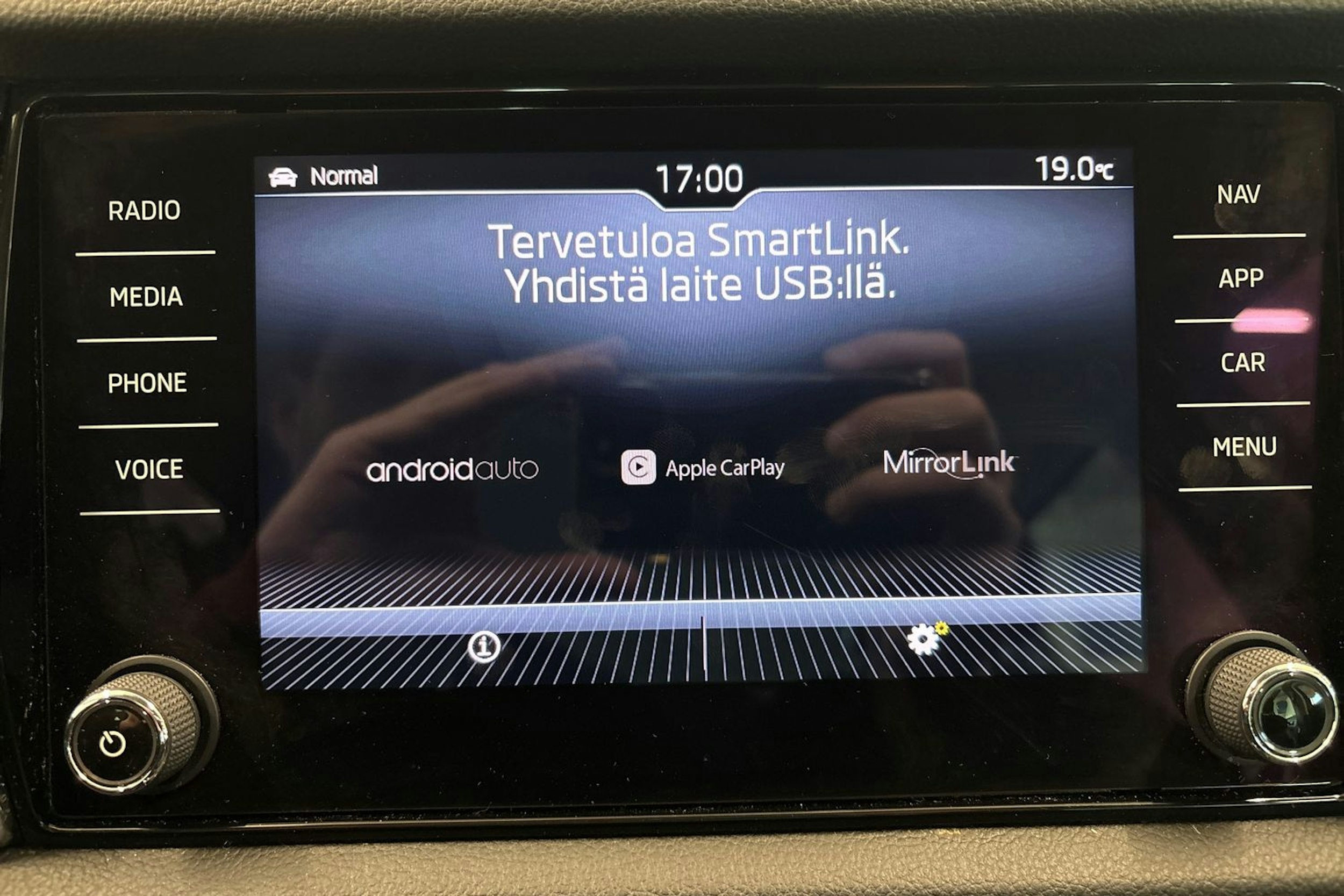 met. harmaa Skoda Kodiaq 2017 kuva 16.
