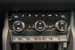 met. harmaa Skoda Kodiaq 2017 kuva 17.