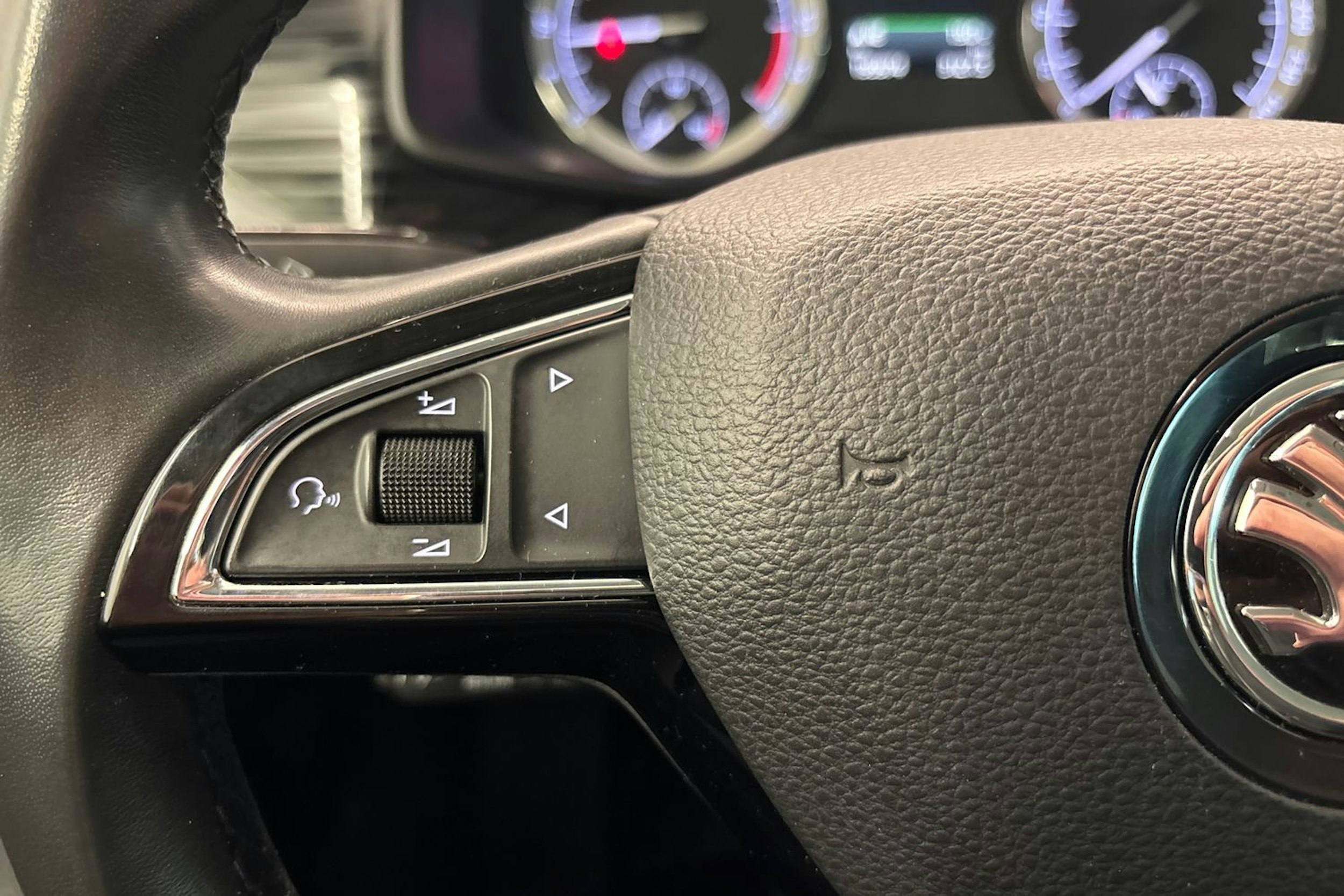 met. harmaa Skoda Kodiaq 2017 kuva 21.