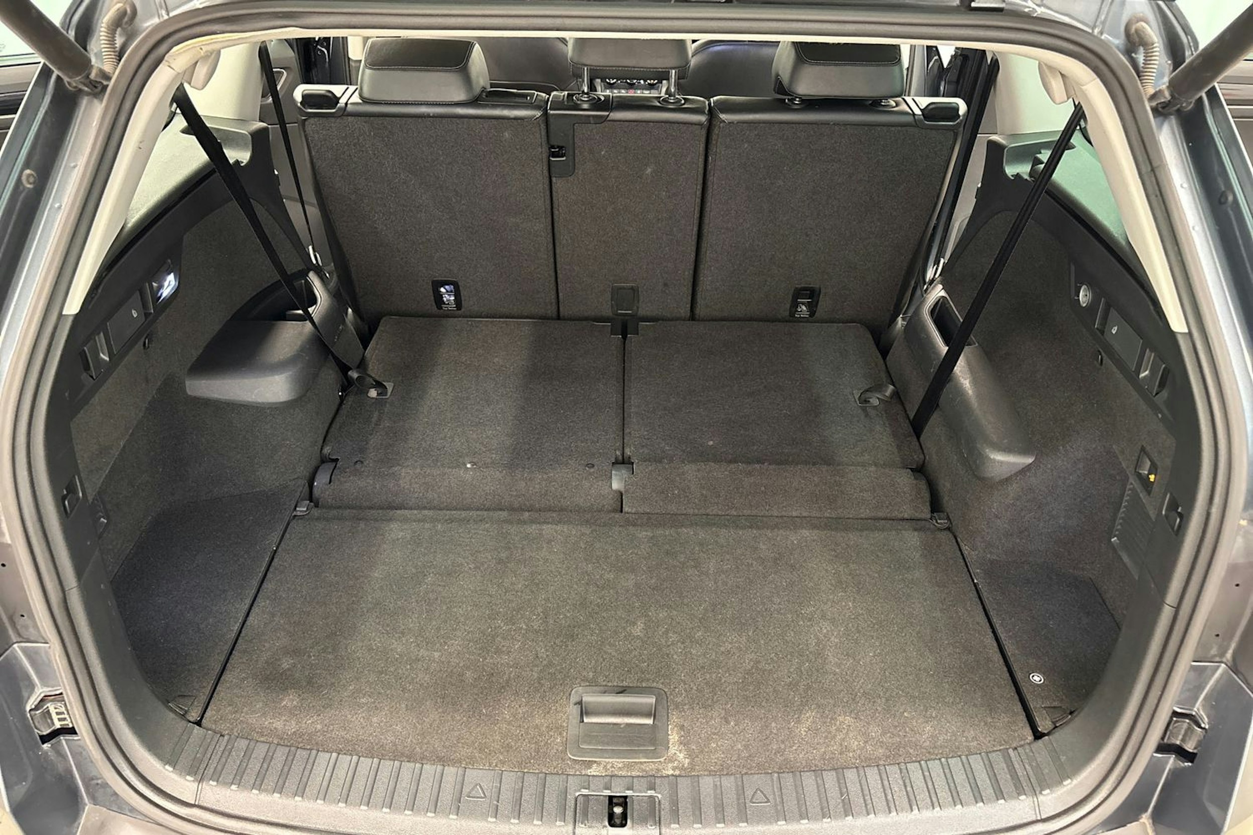 met. harmaa Skoda Kodiaq 2017 kuva 29.