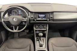 Valkoinen Skoda KODIAQ 2018 kuva 7.