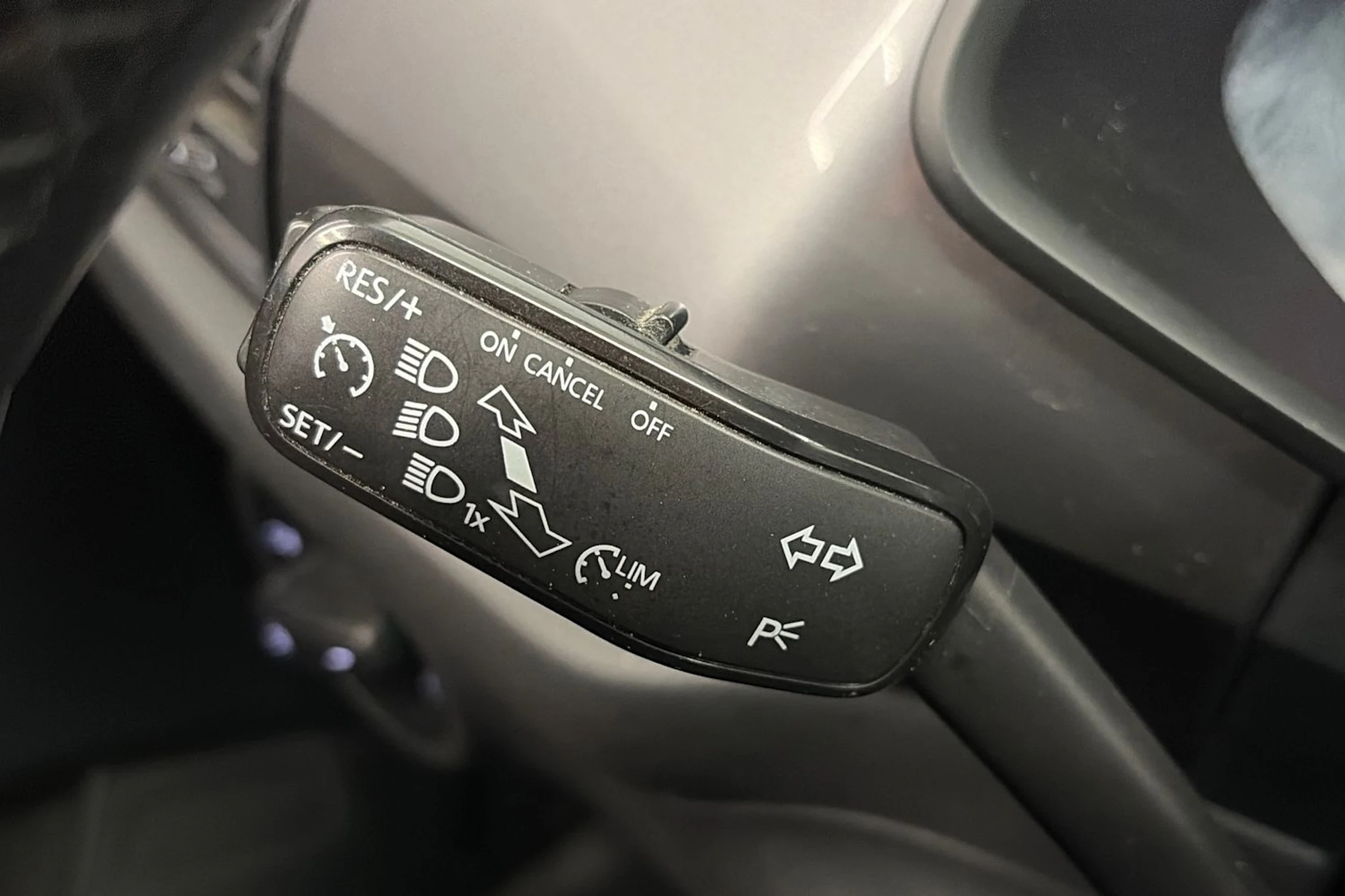 Valkoinen Skoda KODIAQ 2018 kuva 16.