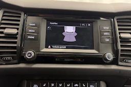 Valkoinen Skoda KODIAQ 2018 kuva 17.
