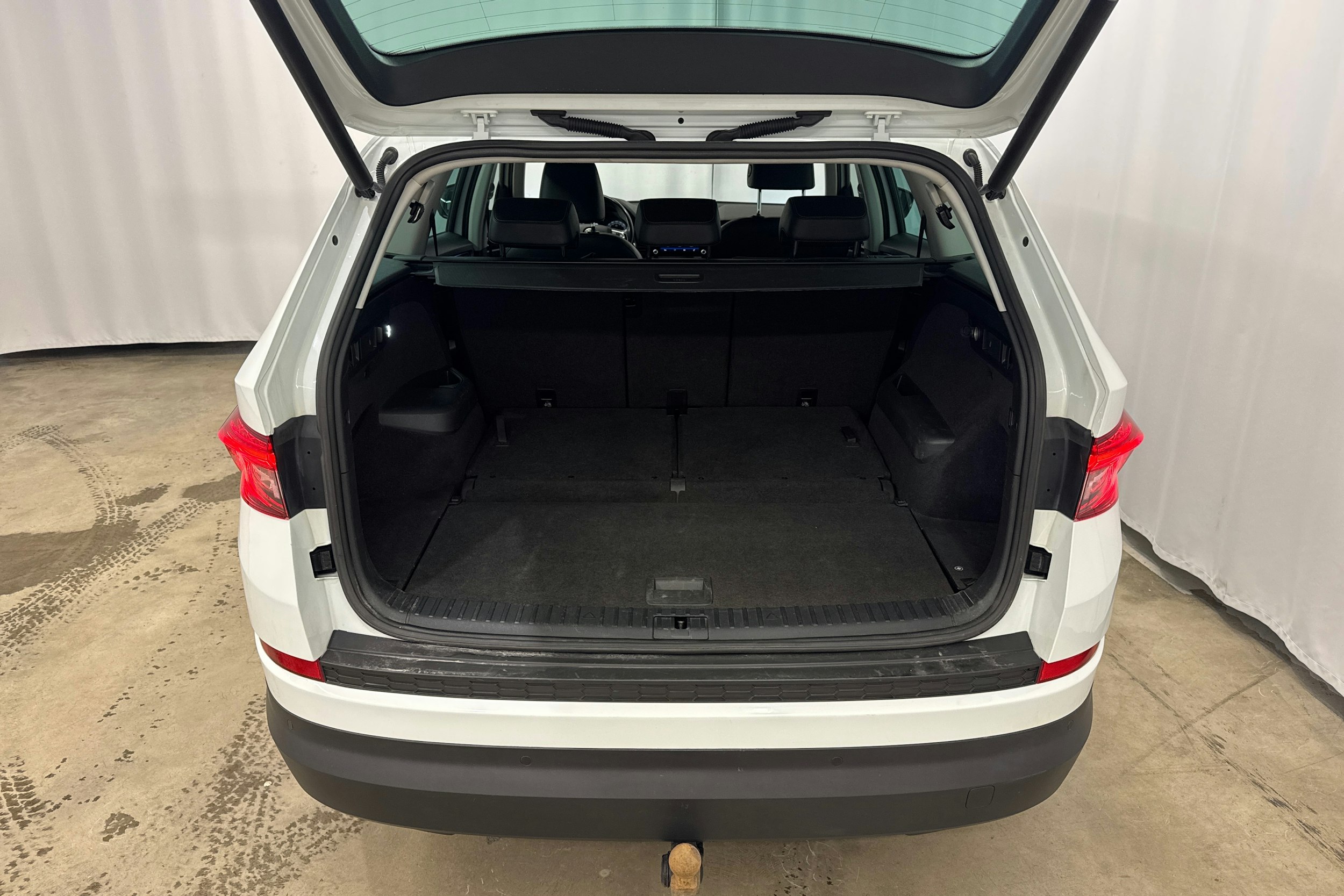 valkoinen Skoda Kodiaq 2017 kuva 10.