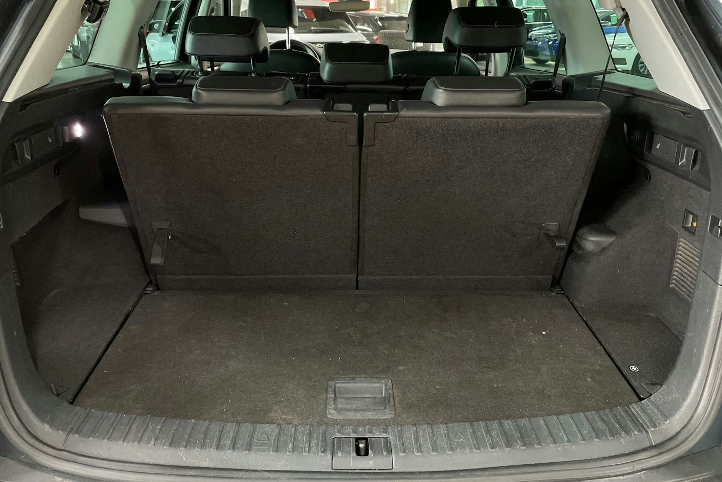 Harmaa Skoda KODIAQ 2017 kuva 12.