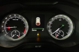 Harmaa Skoda KODIAQ 2017 kuva 15.