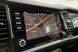 Harmaa Skoda KODIAQ 2017 kuva 20.