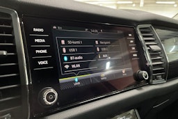 Harmaa Skoda KODIAQ 2017 kuva 22.