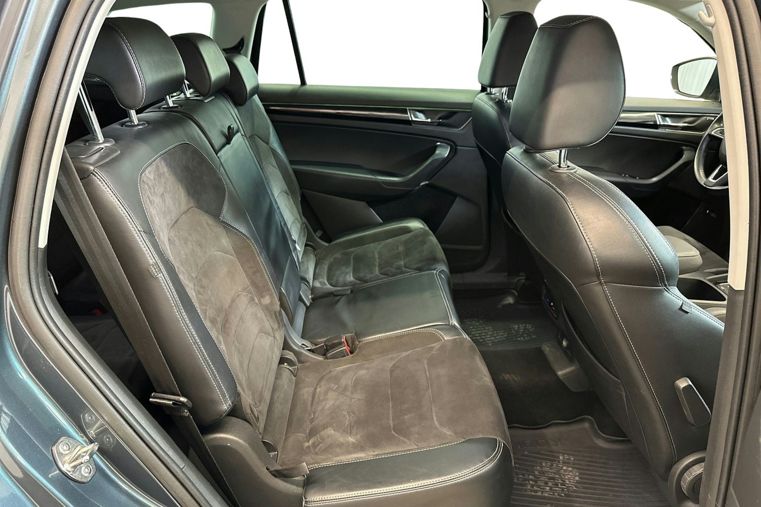 harmaa Skoda Kodiaq 2017 kuva 10.