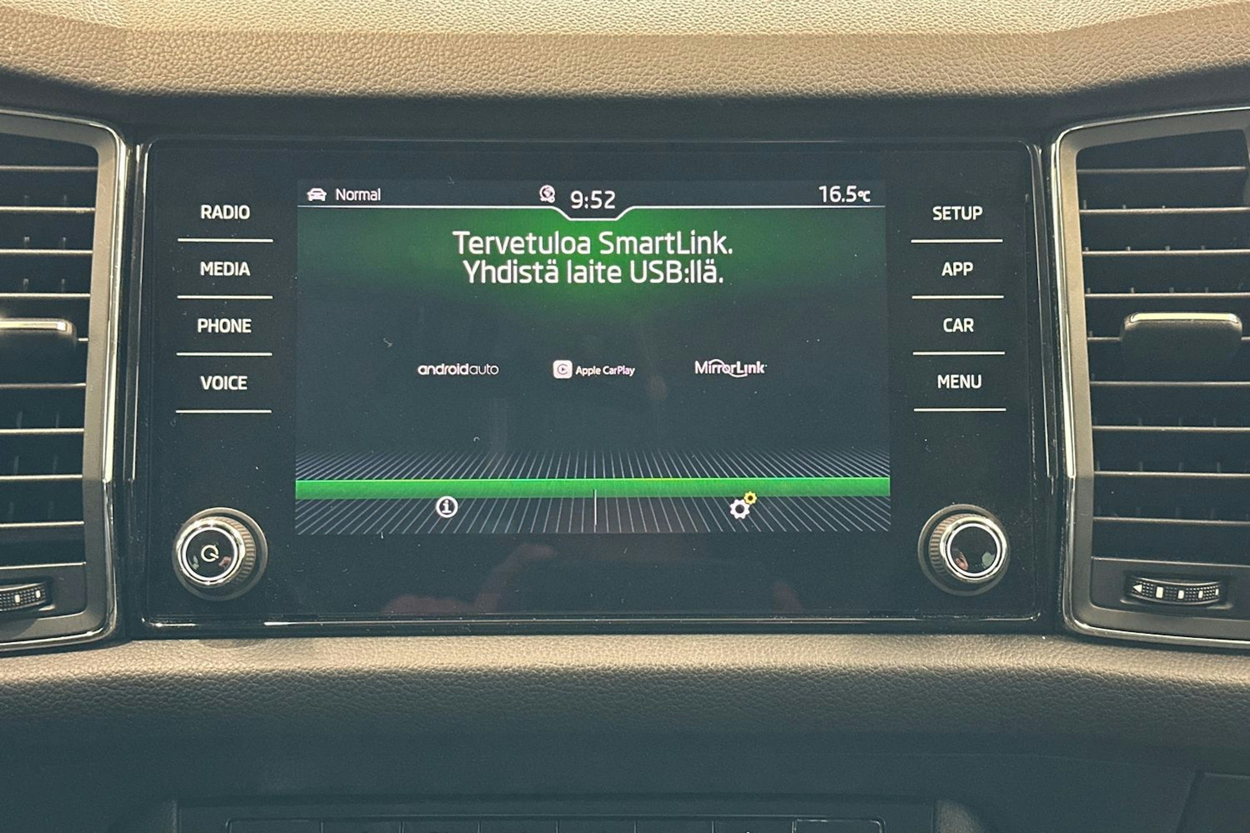 harmaa Skoda Kodiaq 2017 kuva 18.