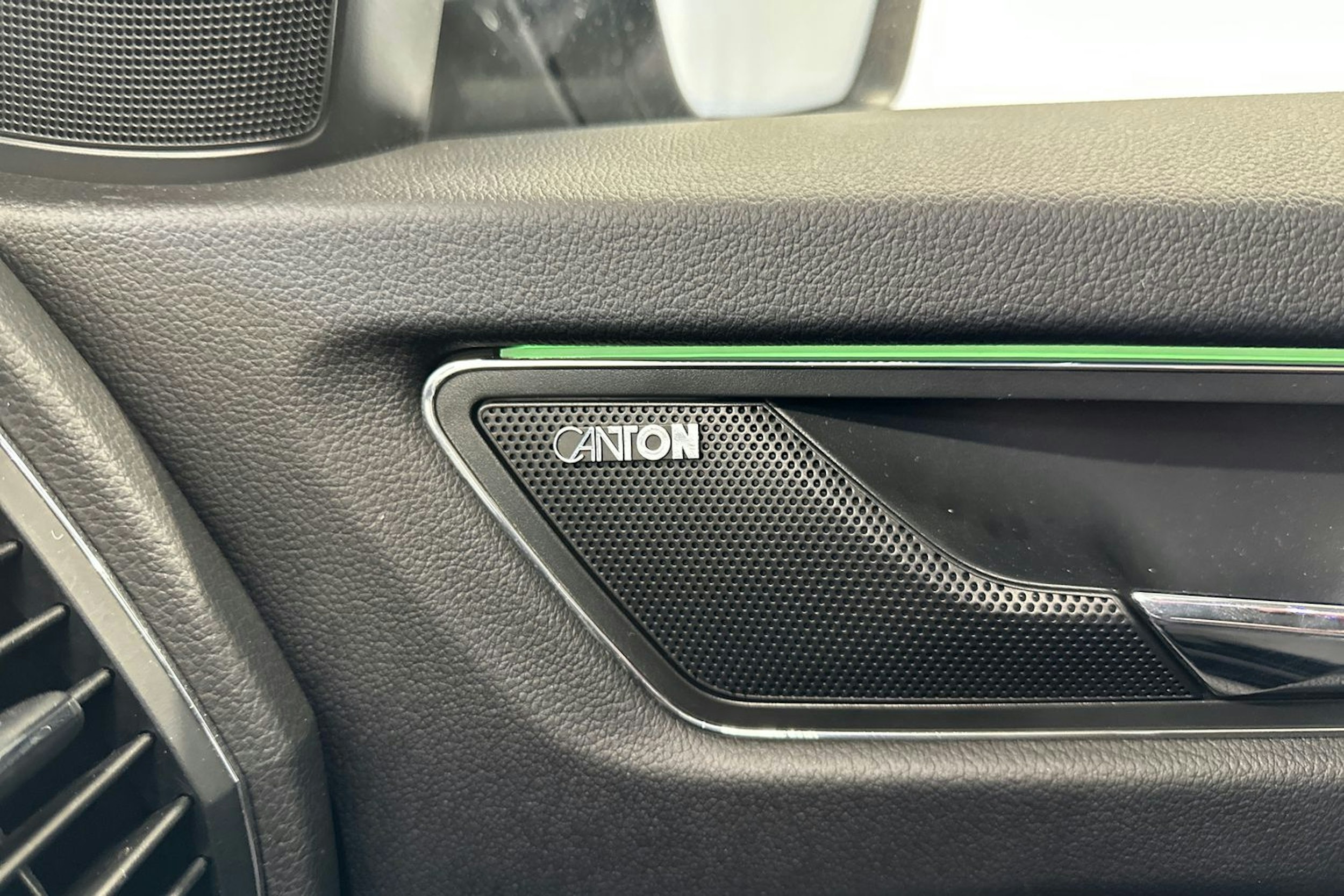 harmaa Skoda Kodiaq 2017 kuva 21.