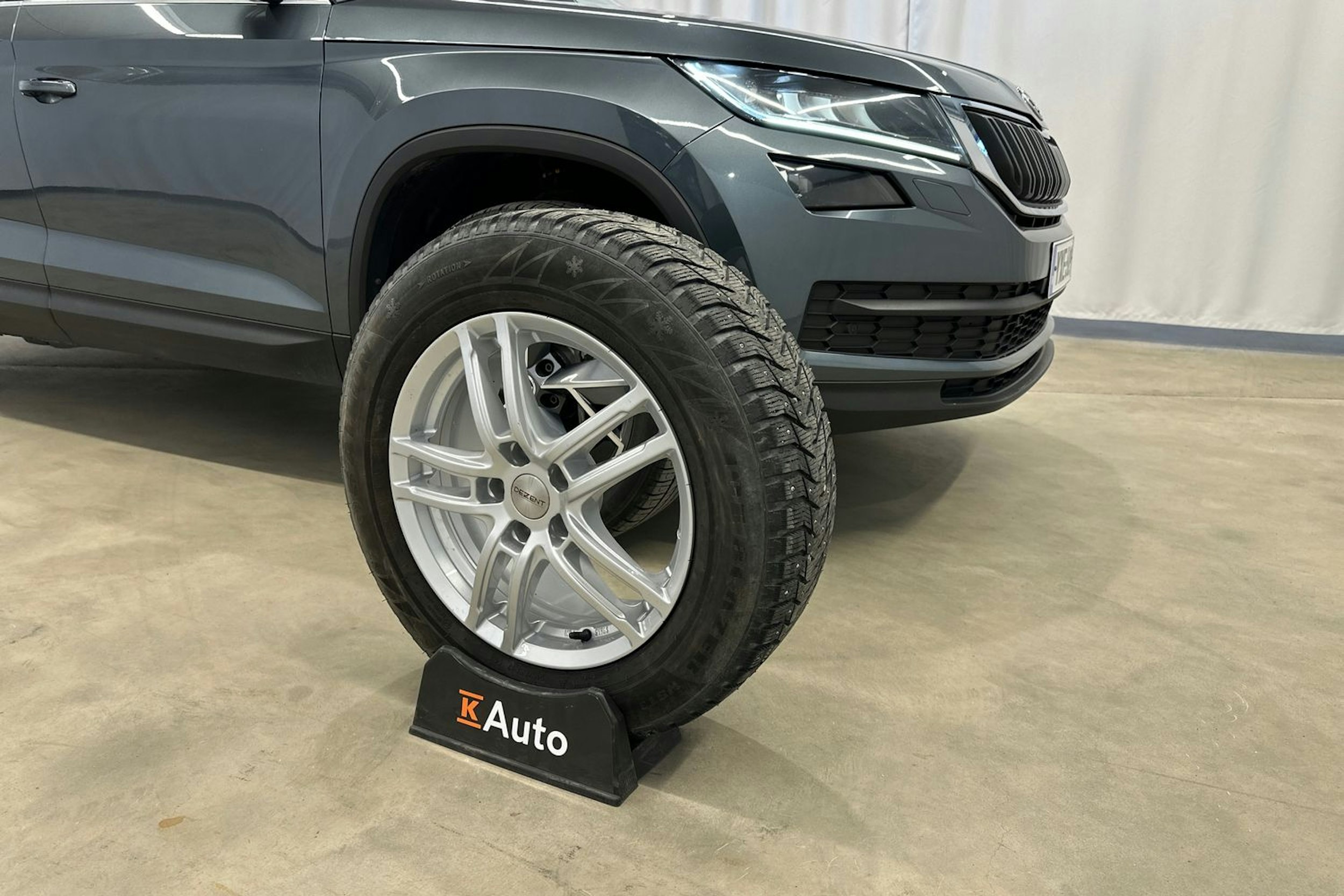 harmaa Skoda Kodiaq 2017 kuva 32.