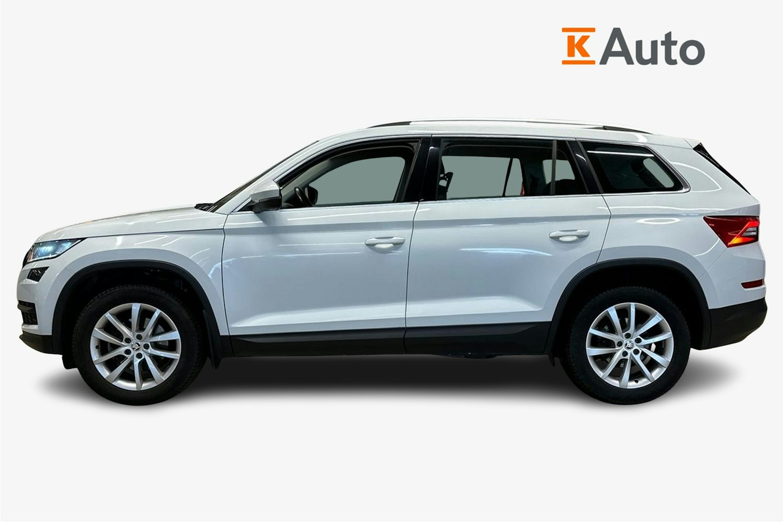 valkoinen Skoda Kodiaq 2017 kuva 6.