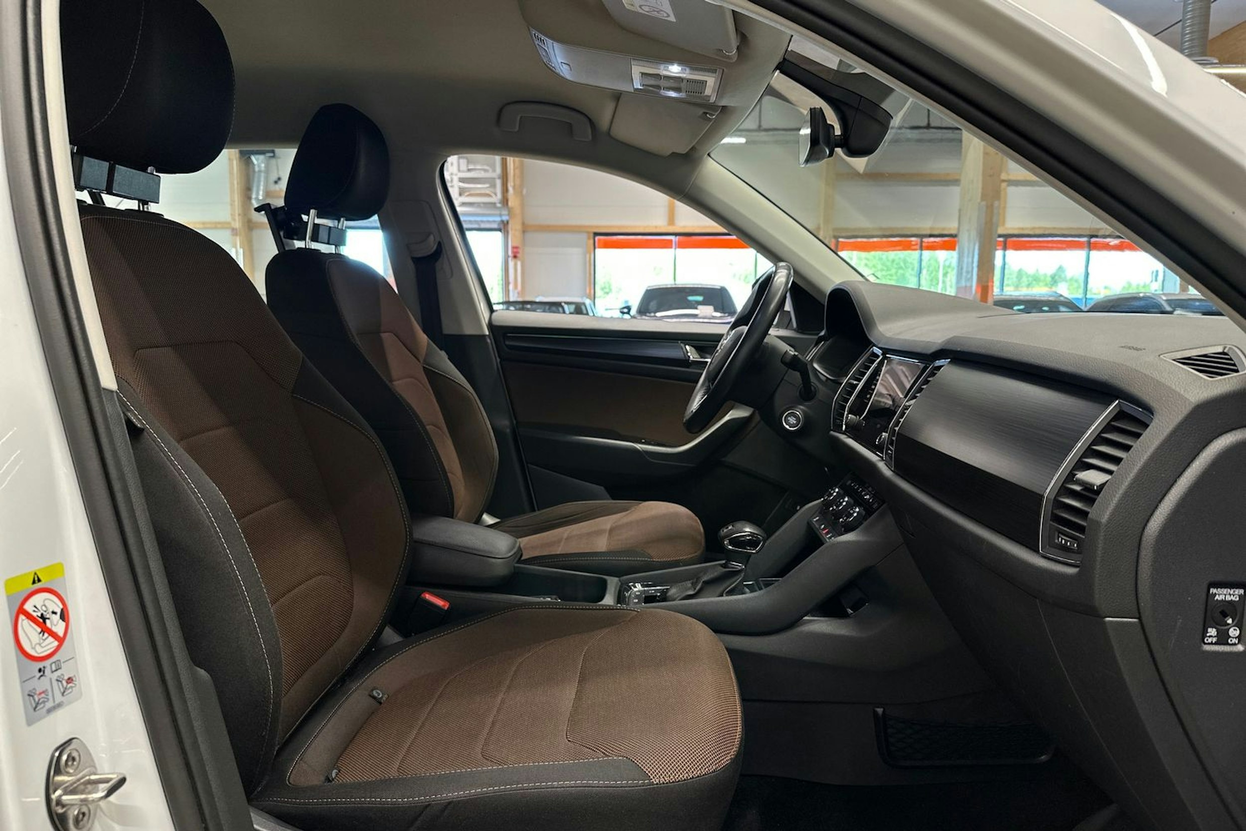 valkoinen Skoda Kodiaq 2017 kuva 14.