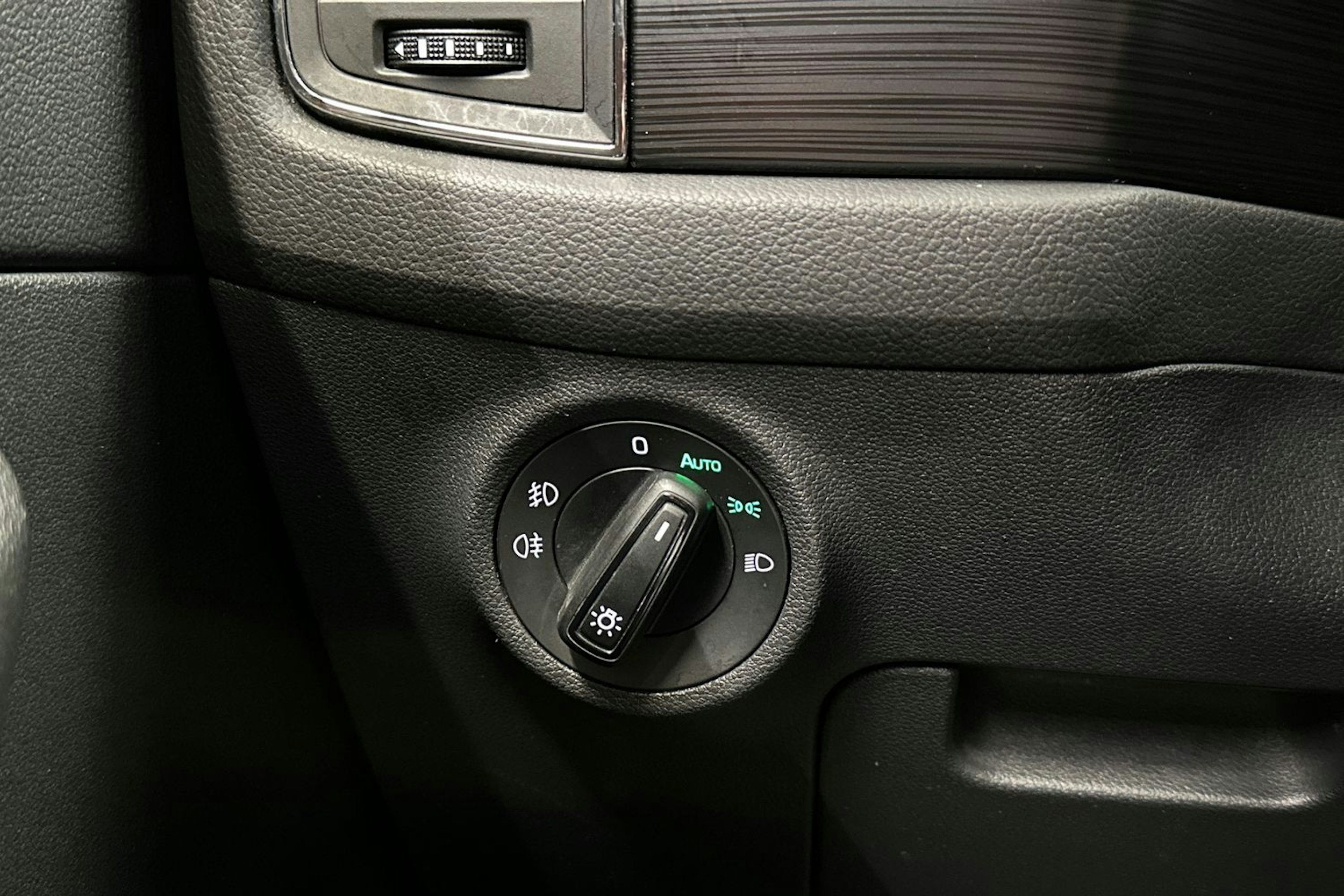 valkoinen Skoda Kodiaq 2017 kuva 32.