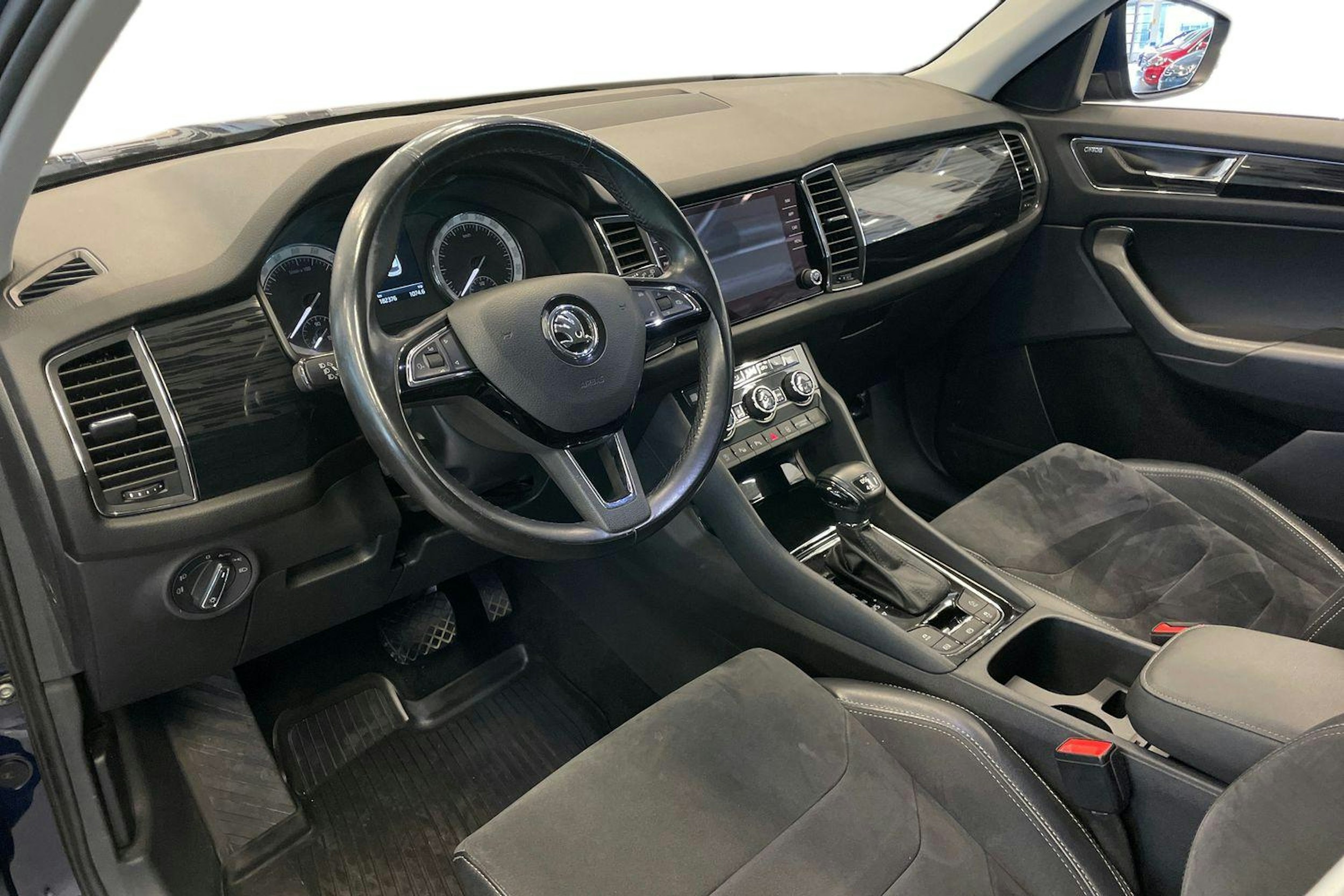sininen Skoda Kodiaq 2018 kuva 7.