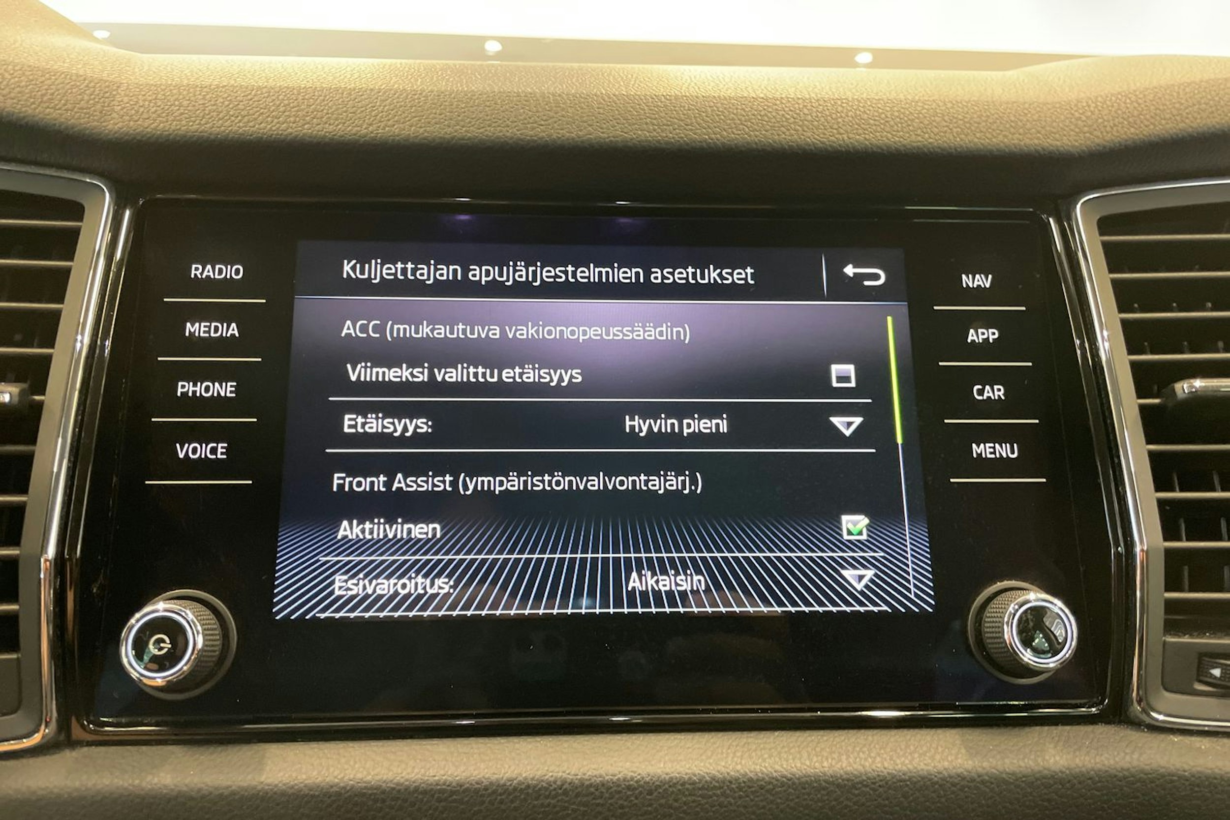 sininen Skoda Kodiaq 2018 kuva 24.