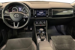 Valkoinen Skoda KODIAQ 2018 kuva 7.