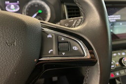 Valkoinen Skoda KODIAQ 2018 kuva 12.