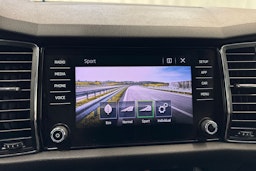 valkoinen Skoda Kodiaq 2018 kuva 28.