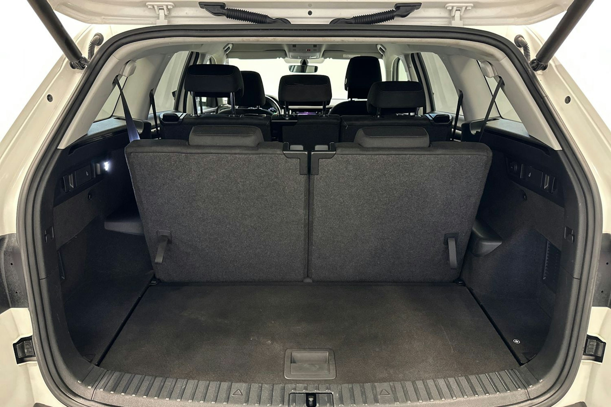 valkoinen Skoda Kodiaq 2018 kuva 31.