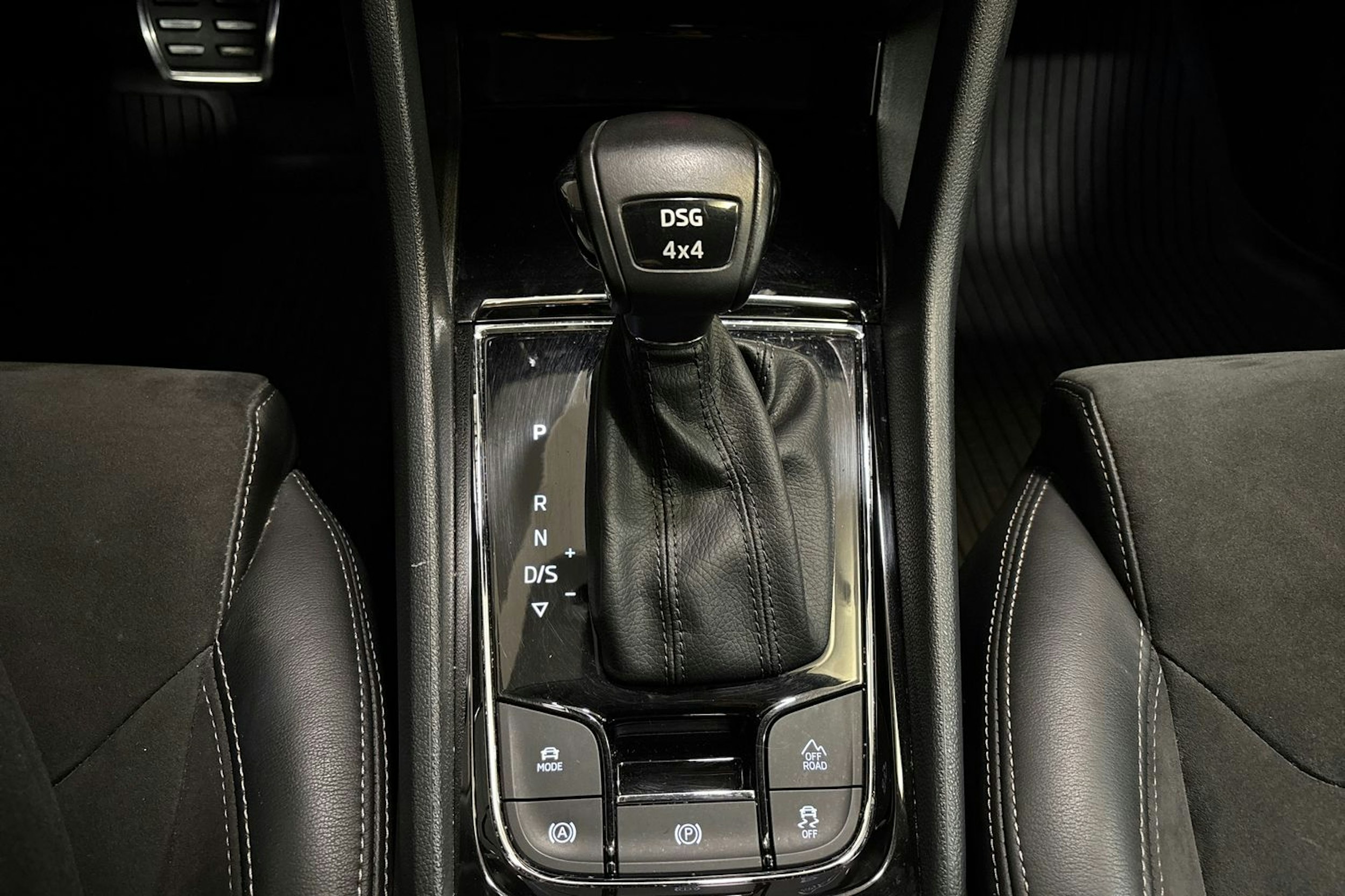 ruskea (beige) Skoda Kodiaq 2018 kuva 20.
