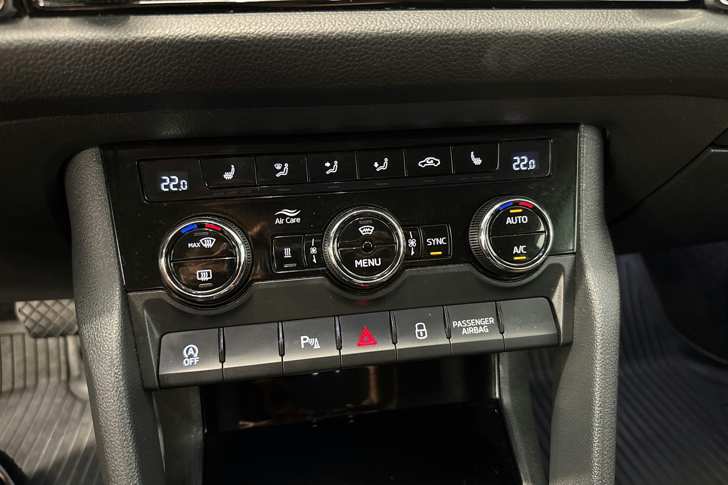 ruskea (beige) Skoda Kodiaq 2018 kuva 20.