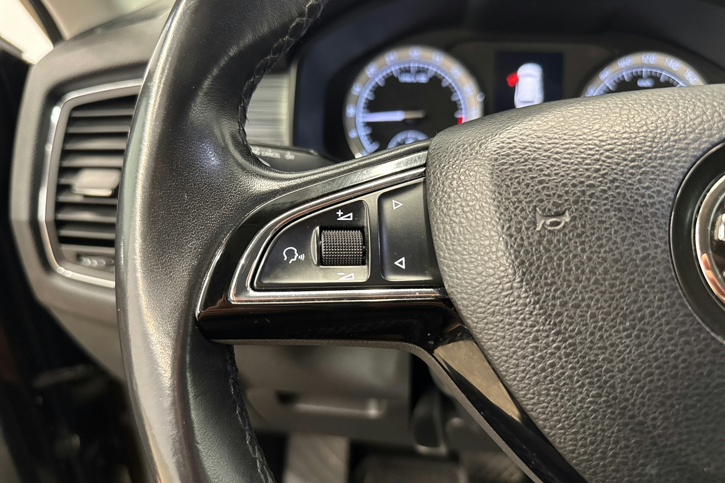 ruskea (beige) Skoda Kodiaq 2018 kuva 22.