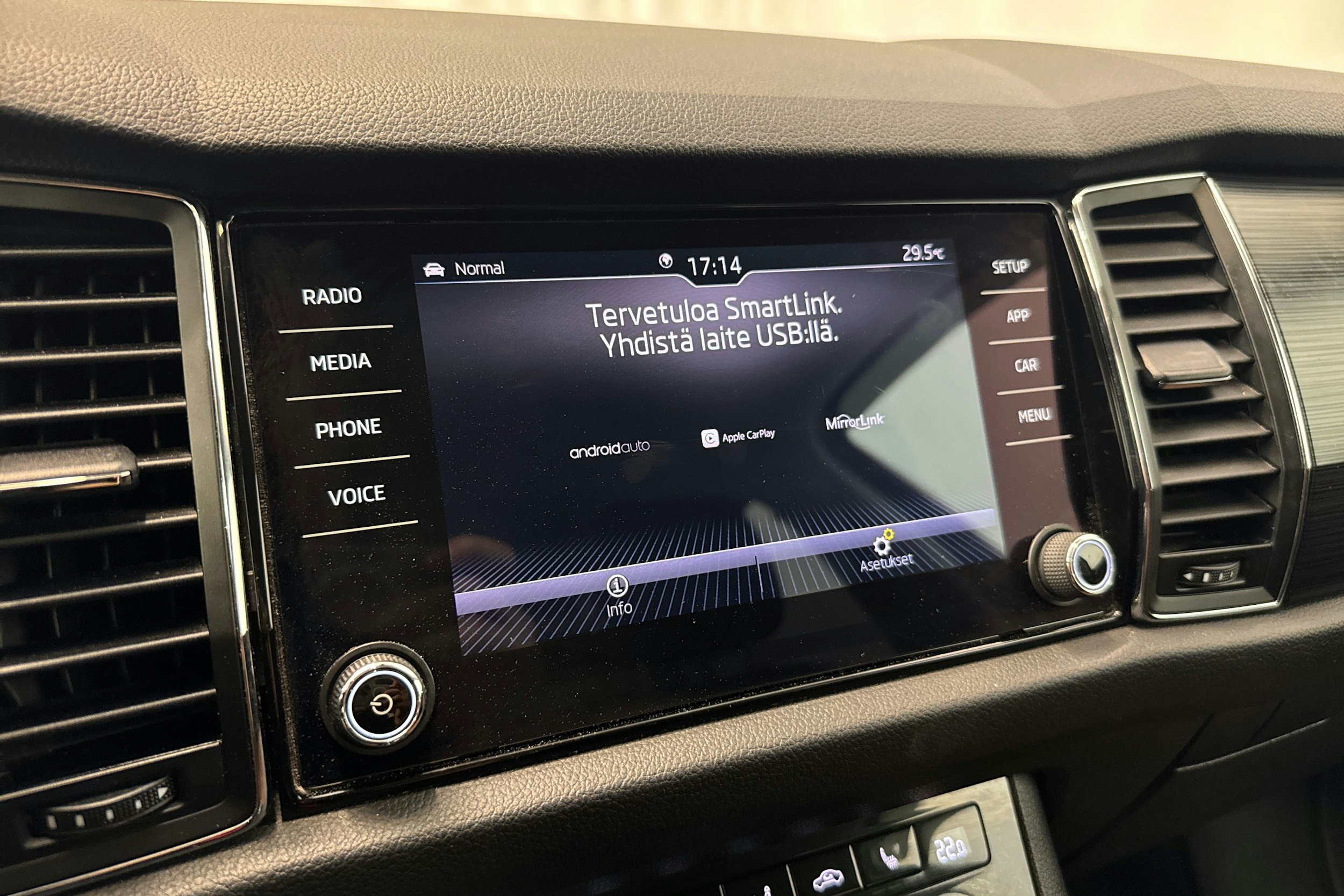 ruskea (beige) Skoda Kodiaq 2018 kuva 26.