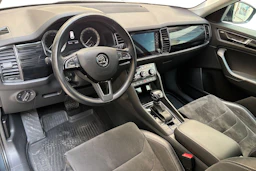 harmaa Skoda Kodiaq 2018 kuva 6.