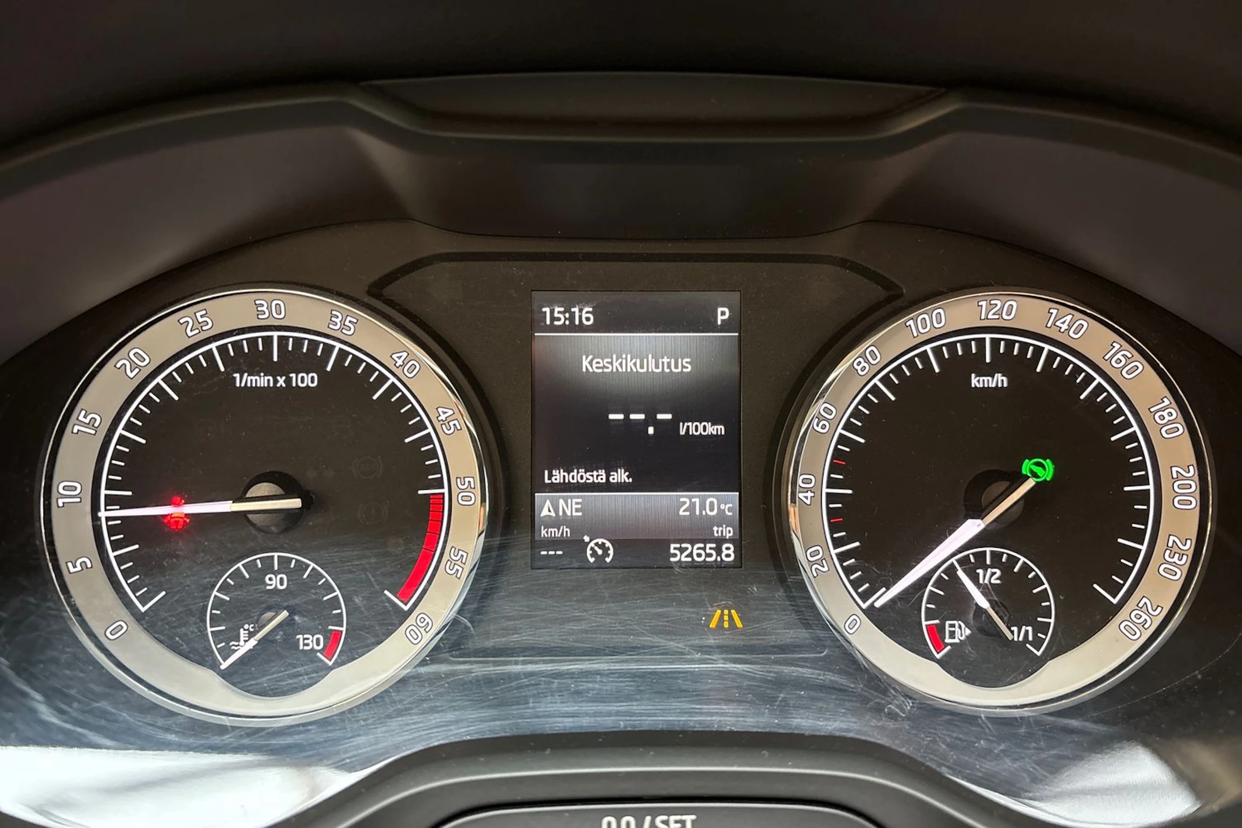 harmaa Skoda Kodiaq 2018 kuva 20.