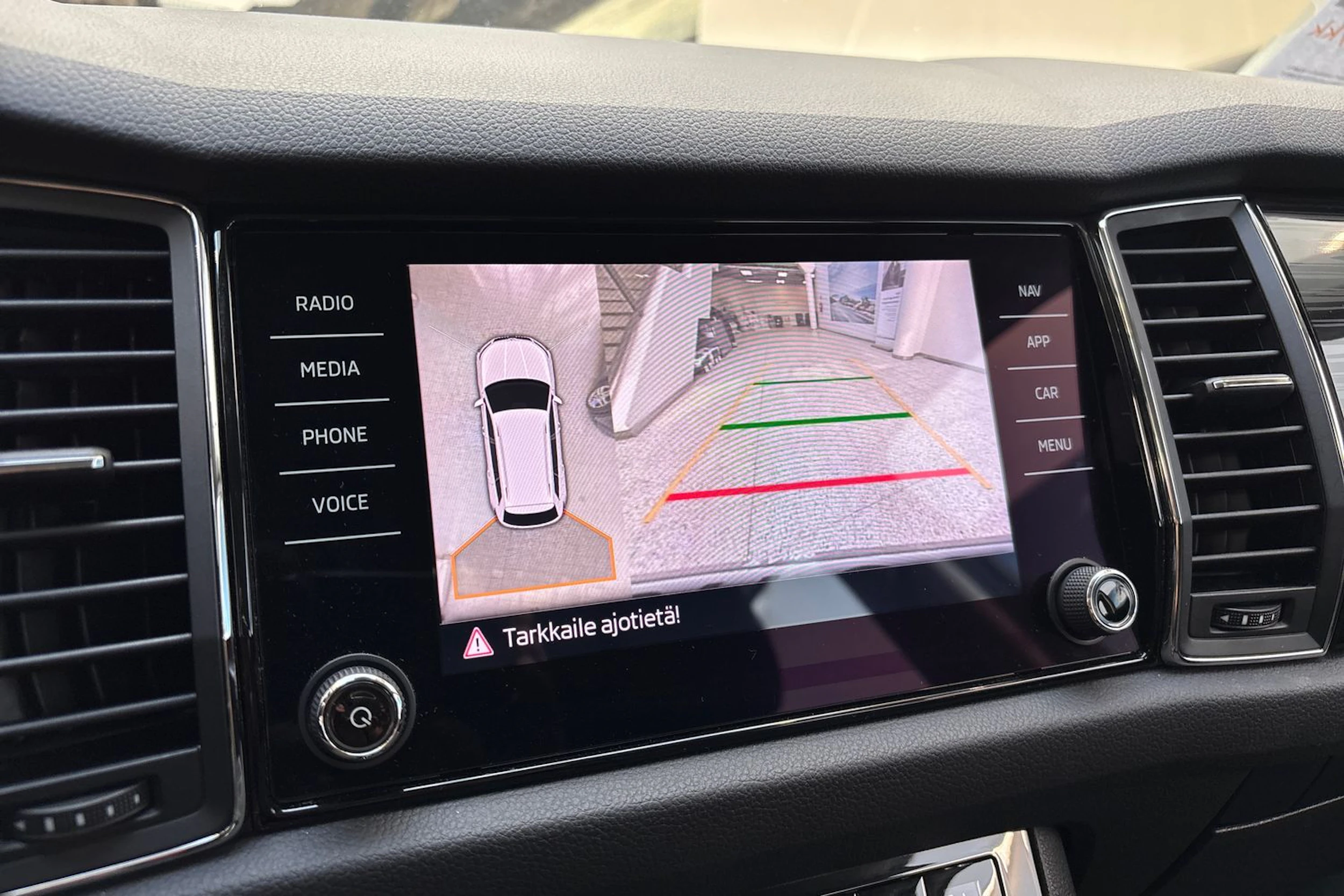harmaa Skoda Kodiaq 2018 kuva 21.