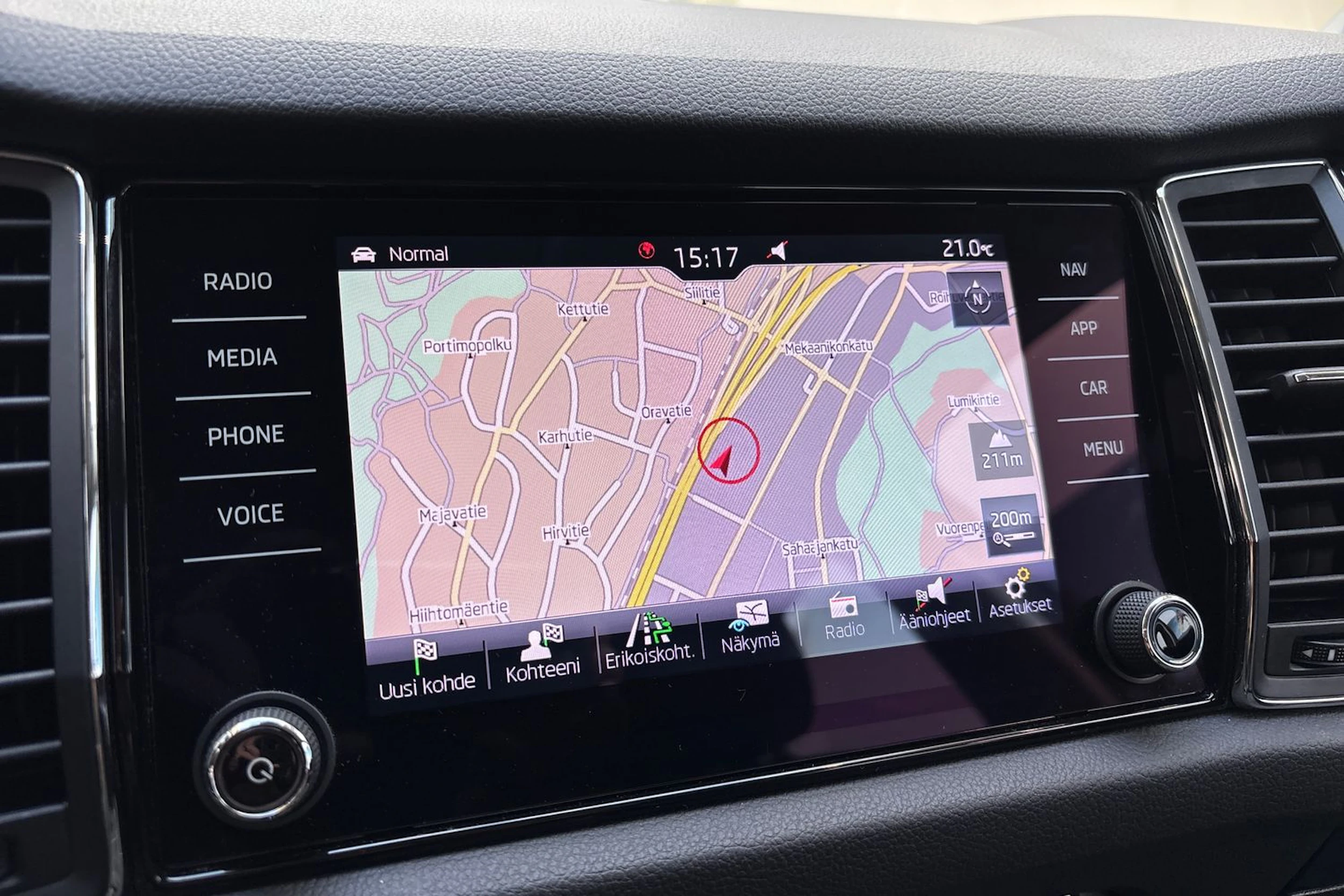harmaa Skoda Kodiaq 2018 kuva 22.