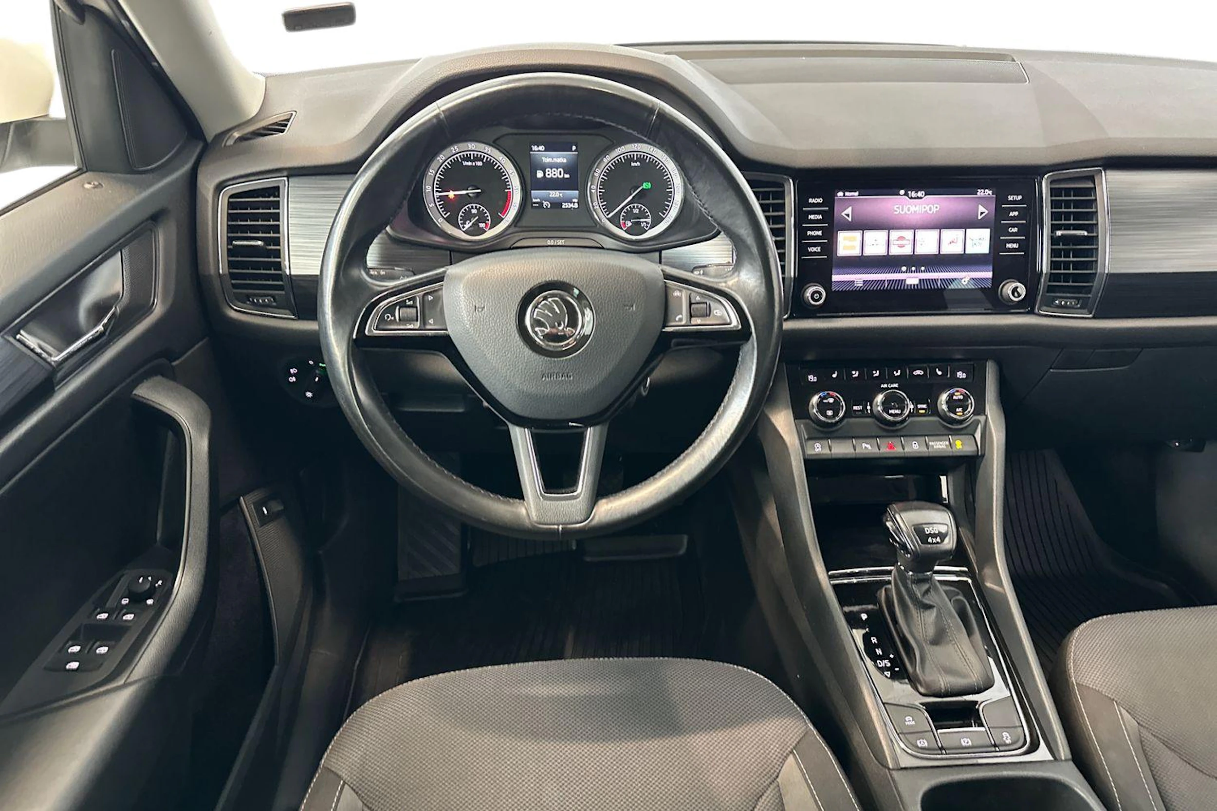 valkoinen Skoda Kodiaq 2018 kuva 7.