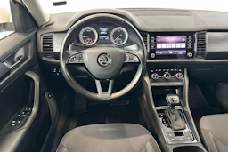 valkoinen Skoda Kodiaq 2018 kuva 7.