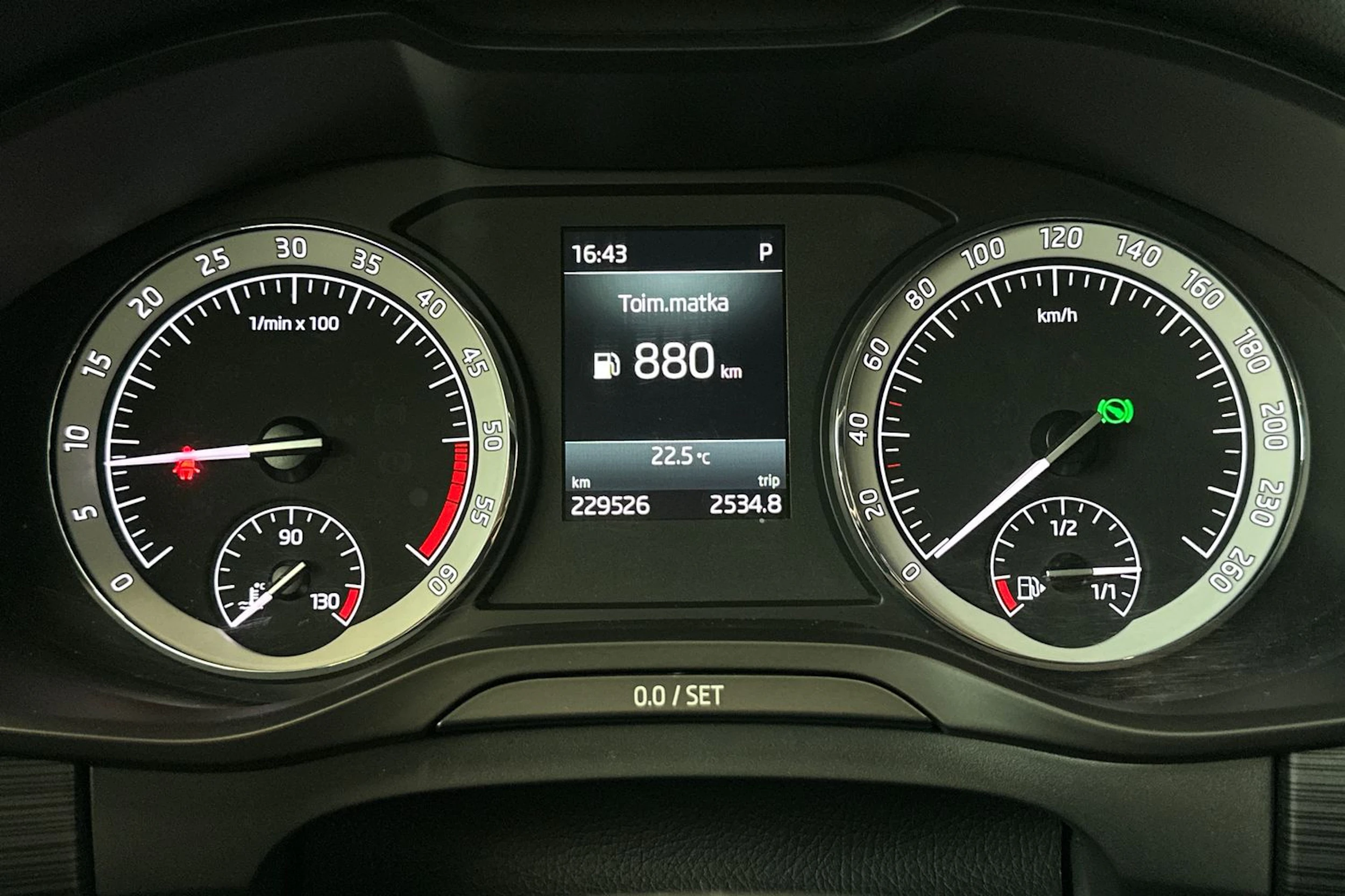 valkoinen Skoda Kodiaq 2018 kuva 16.