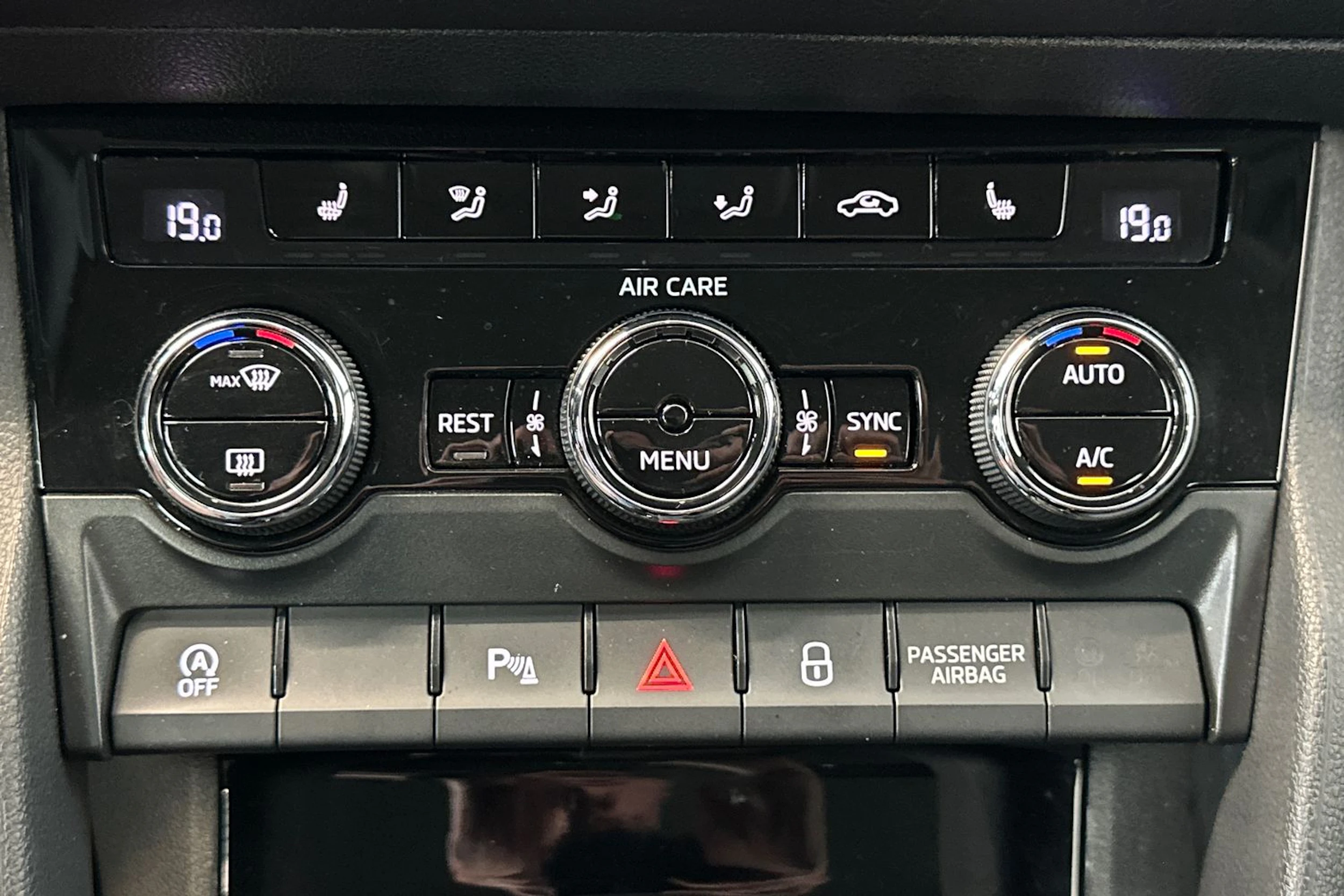 valkoinen Skoda Kodiaq 2018 kuva 17.