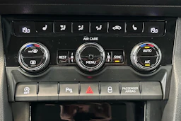 valkoinen Skoda Kodiaq 2018 kuva 17.