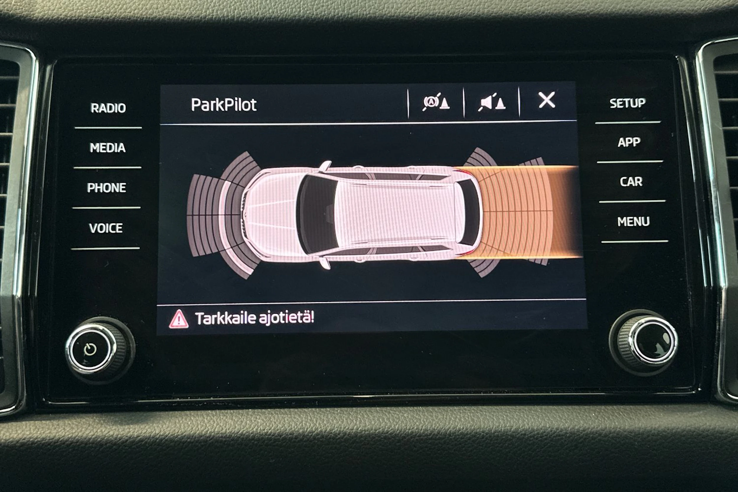 valkoinen Skoda Kodiaq 2018 kuva 20.