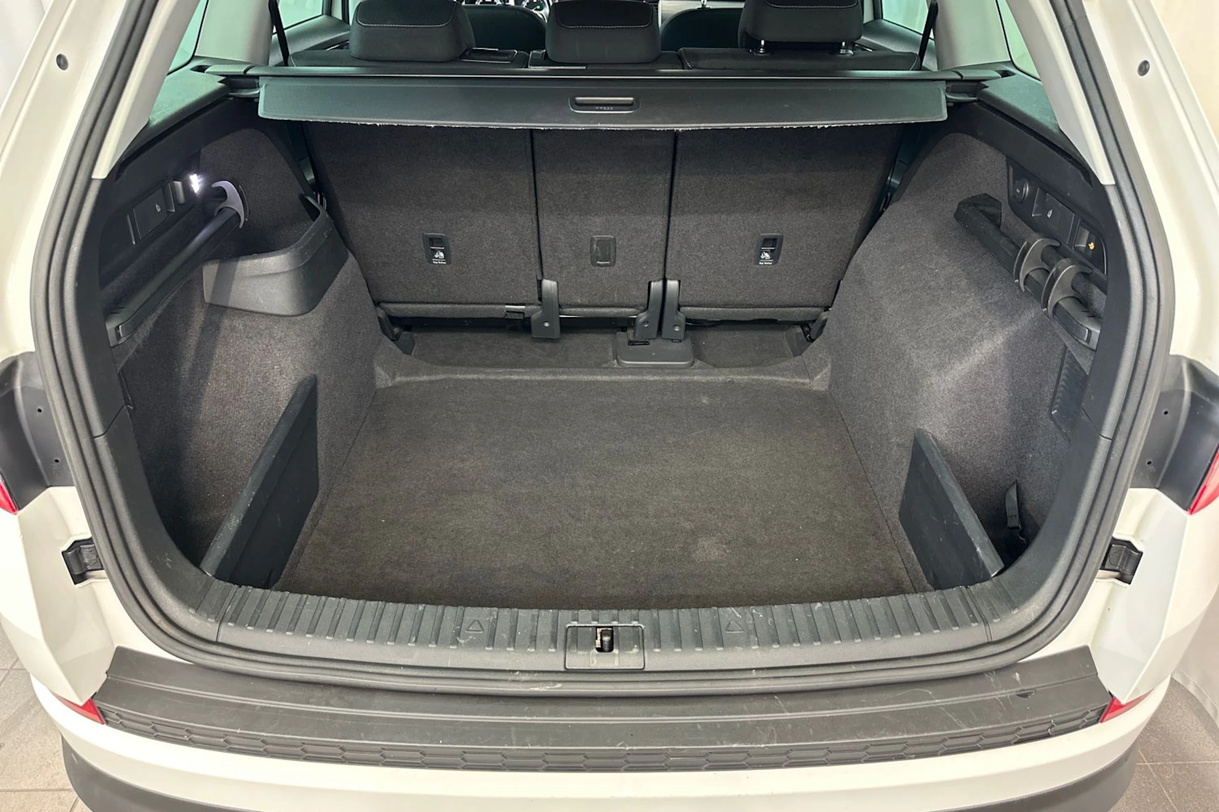 valkoinen Skoda Kodiaq 2018 kuva 26.