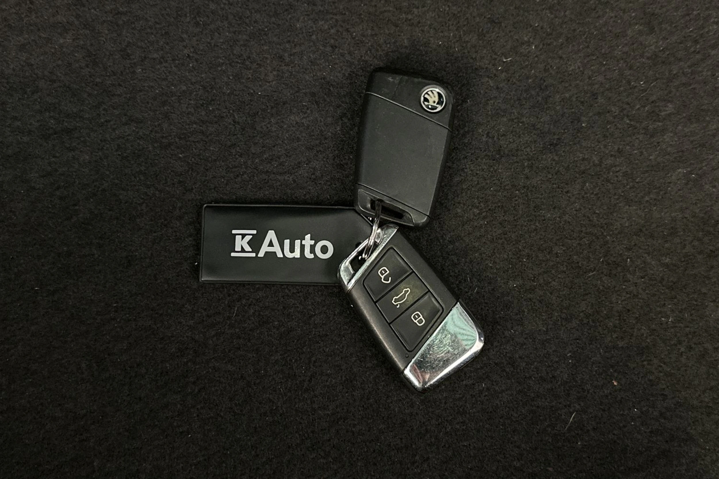 valkoinen Skoda Kodiaq 2018 kuva 32.